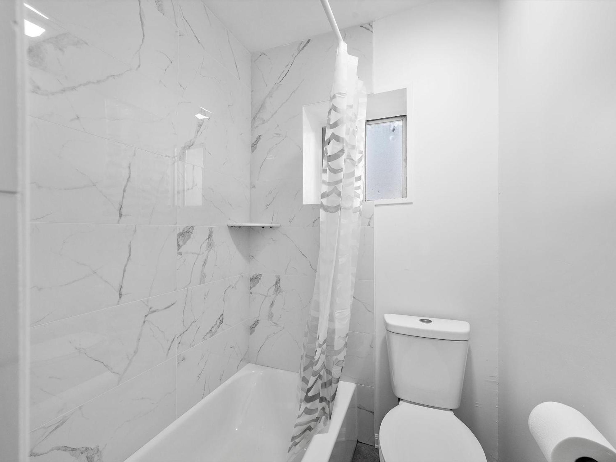 Bloomfield, Shadyside !c Modern And Cozy Private Bedroom With Shared Bathroom